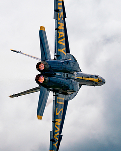 US Navy F-18 Super Hornet - Blue Angels
