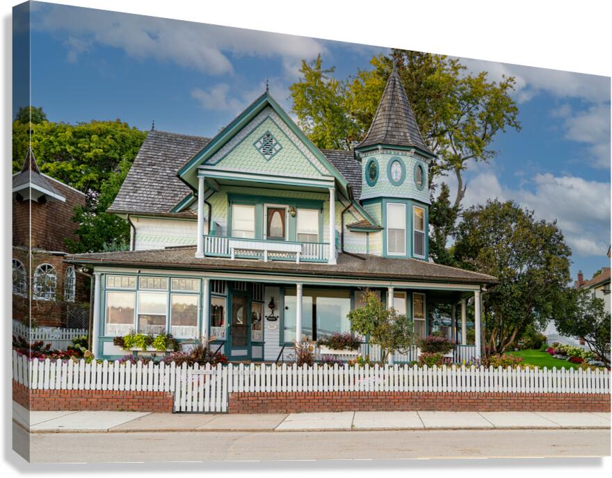 Beautiful Victorian Home on Mackinac Island Canvas Print