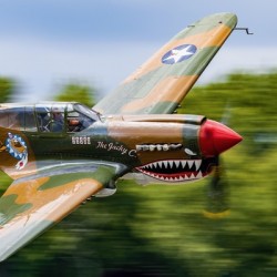 Curtiss P-40 WarHawk High Speed Pass