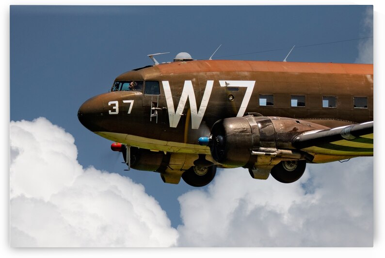 Douglass C-47 Skytrain Whiskey 7 by Pisarek Photography