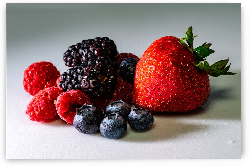 Berries by Pisarek Photography