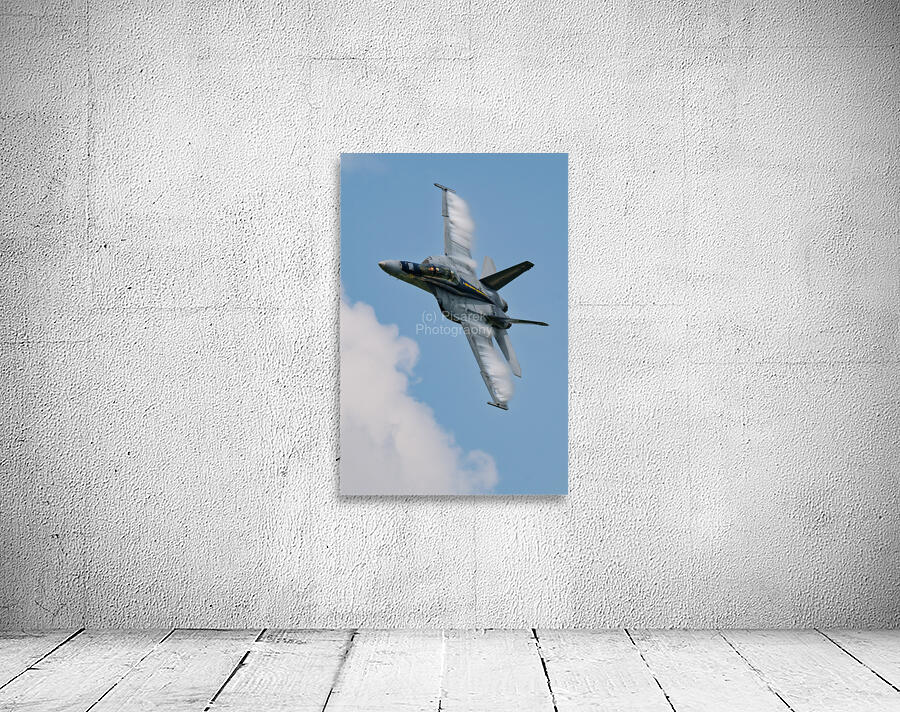 US Navy F18 Super Hornet Races through the Sky Wall Preview